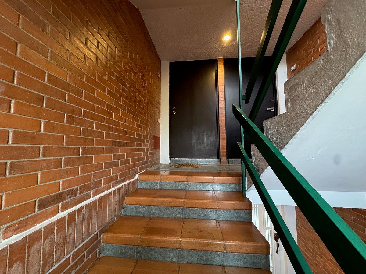 14 de 16: Escaleras