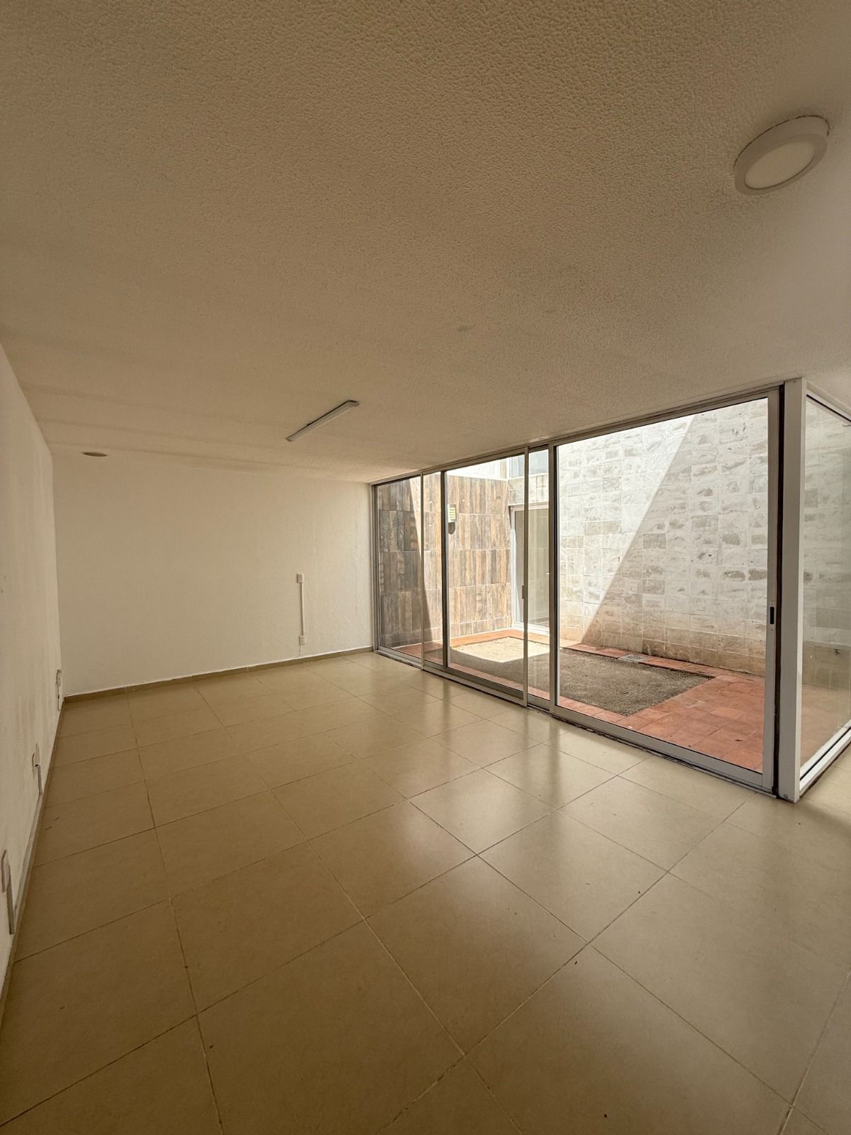Casa em condomínio fechado em Juriquilla Santa Fe, Querétaro, foto 2 de 17