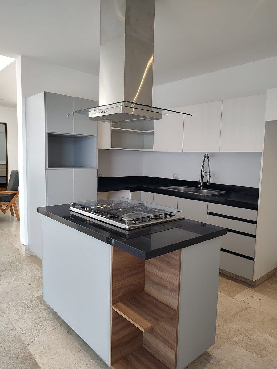 6 of 18: cocina