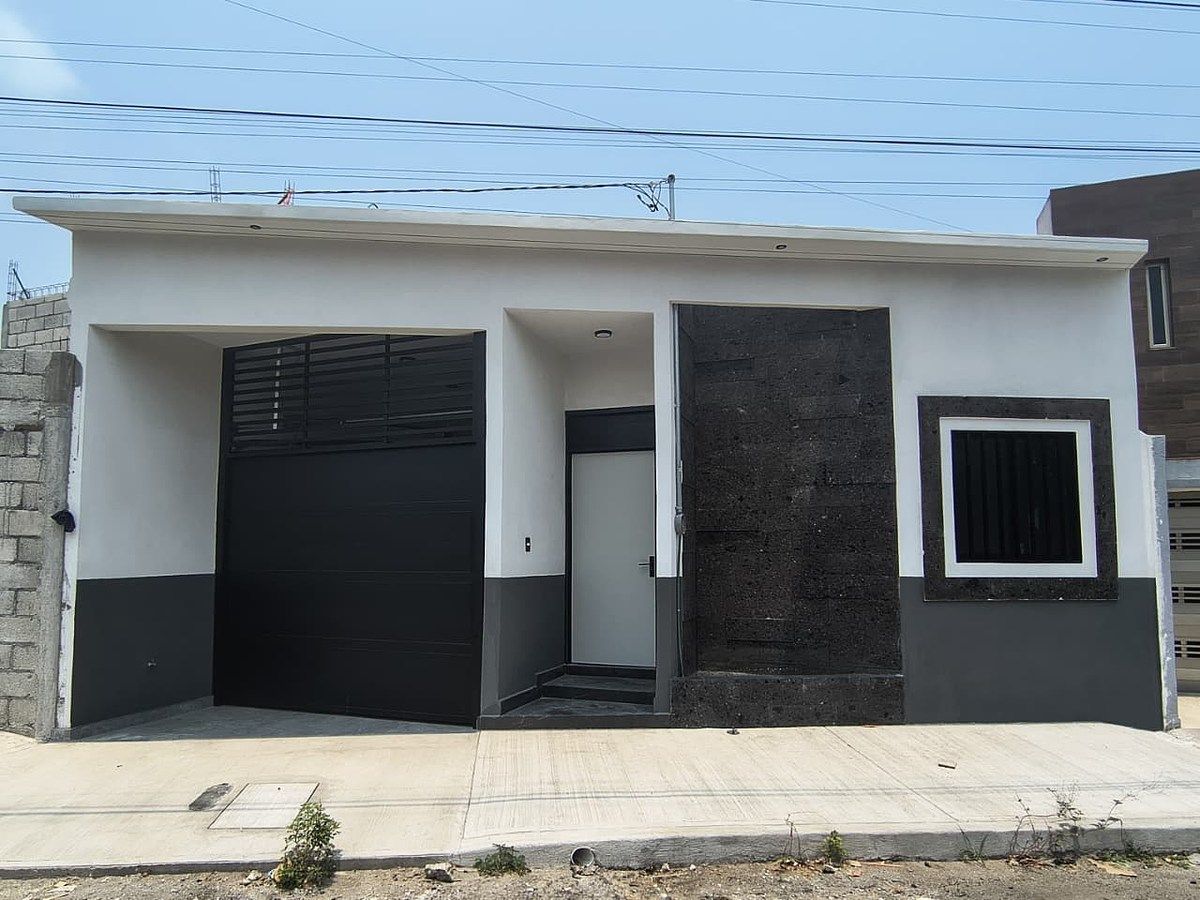 Casa à venda em Veracruz na Col. Ejido Primeiro de Maio Sul, foto 1 de 11