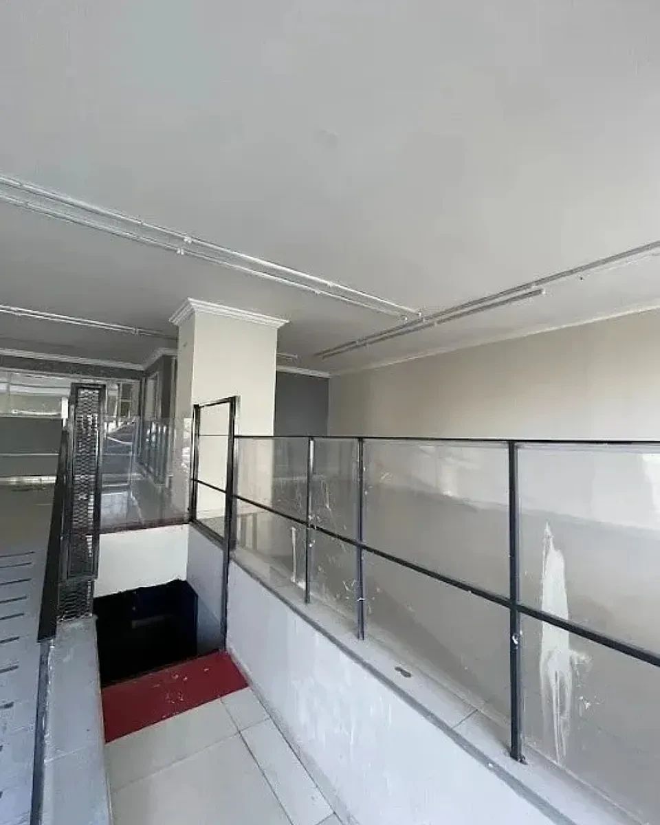 3 de 8