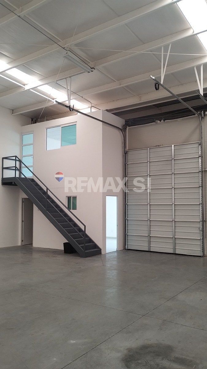Industrial Warehouse in Parque Industrial Bernardo Quintana, El Marqués, photo 5 of 10