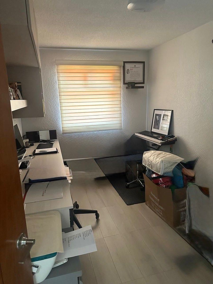 18 de 27: Estudio Family Room