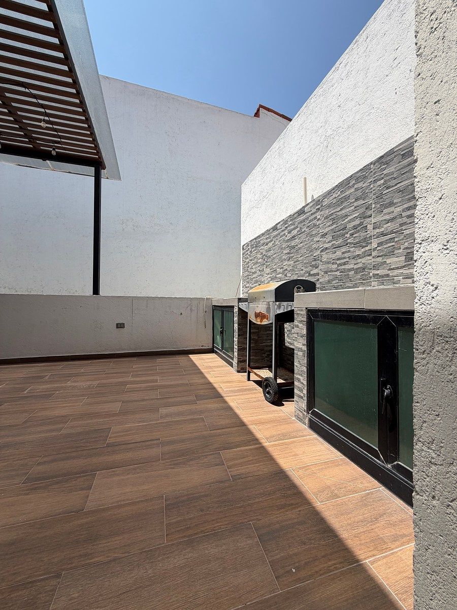House in Gated Community in Pedregal de Schoenstatt, Corregidora, photo 6 of 11