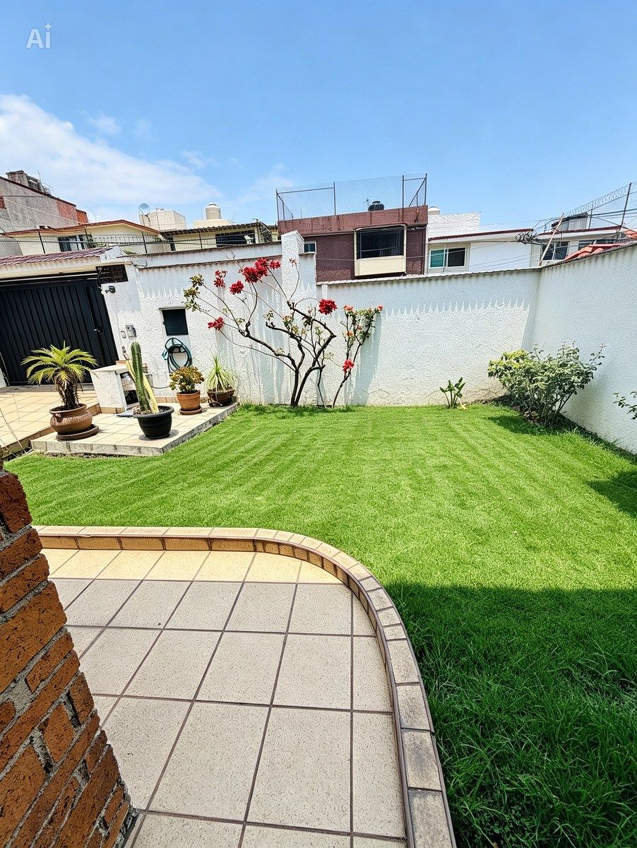 JARDÍN AL FRENTE, foto 3 de 26