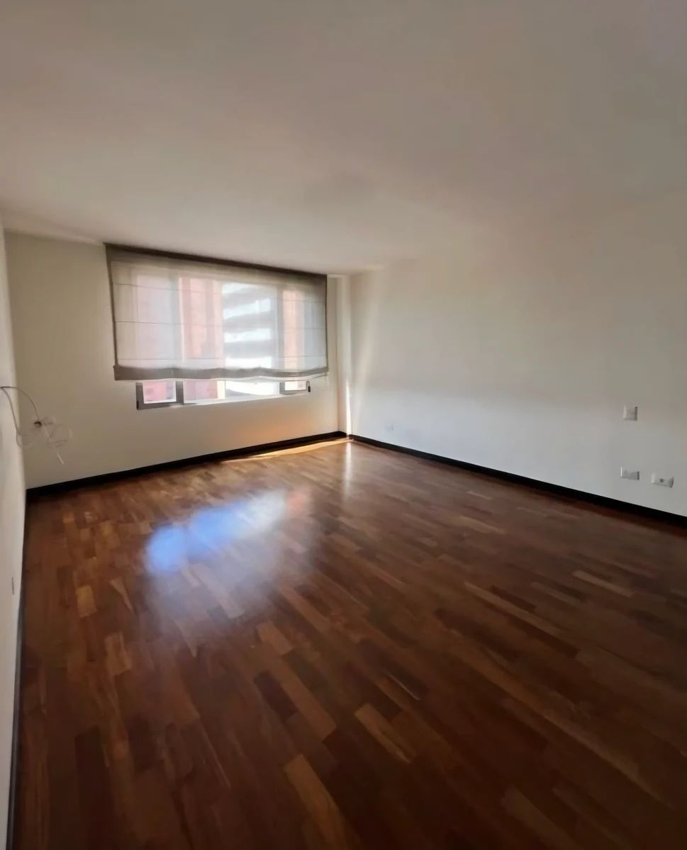 Apartamento en Zona 10, Guatemala, foto 8 de 17