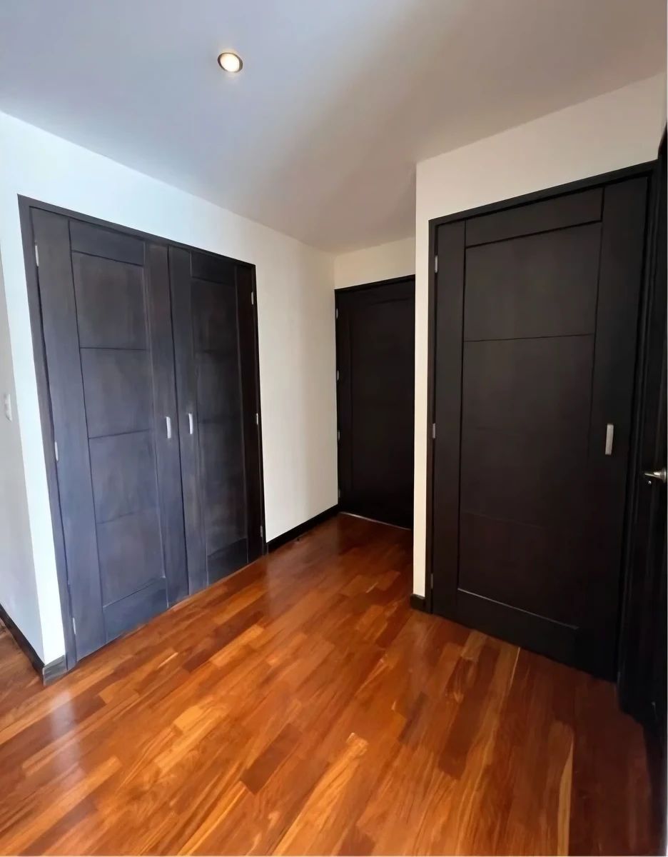 Apartamento en Zona 10, Guatemala, foto 9 de 17