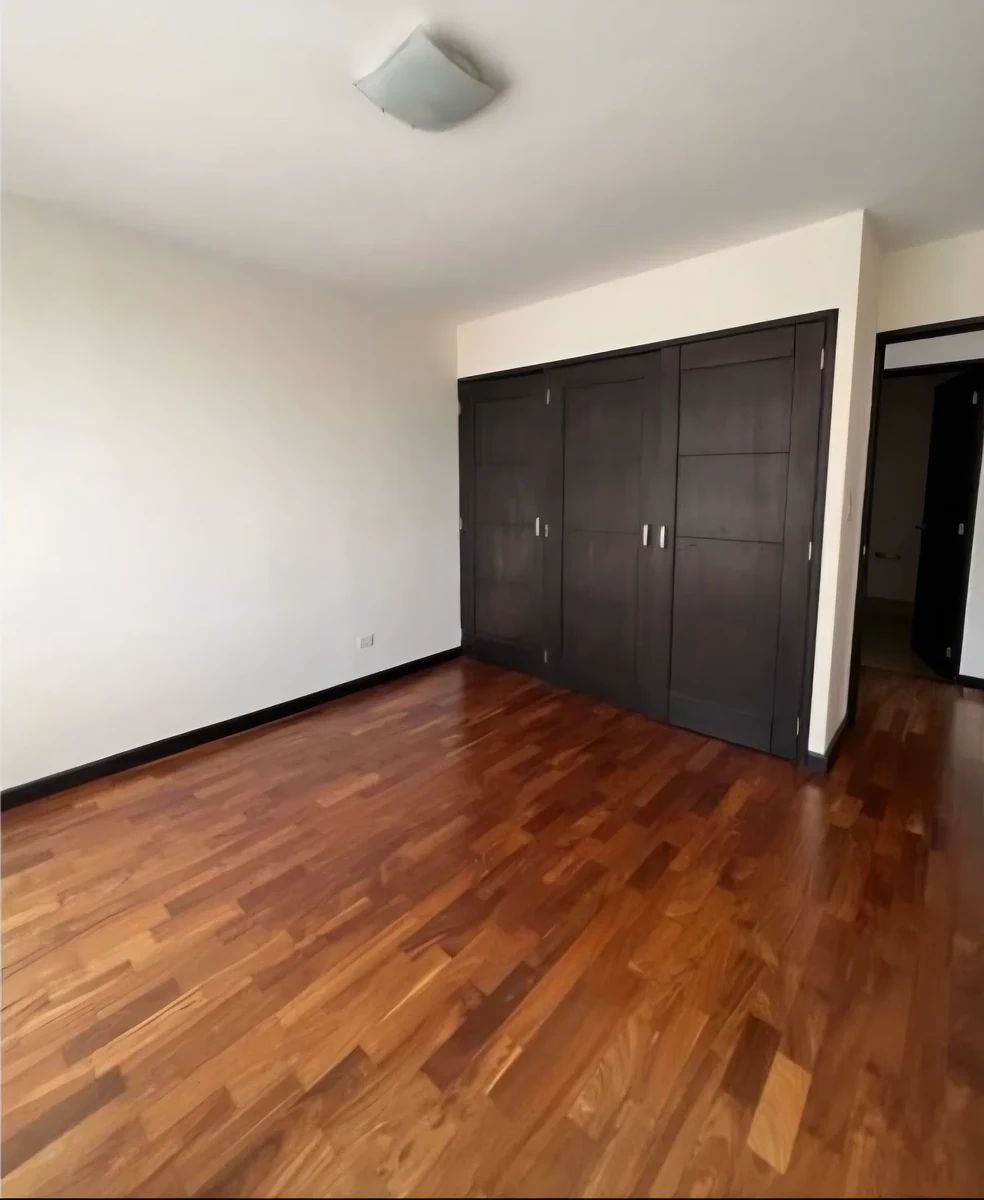 Apartamento en Zona 10, Guatemala, foto 11 de 17