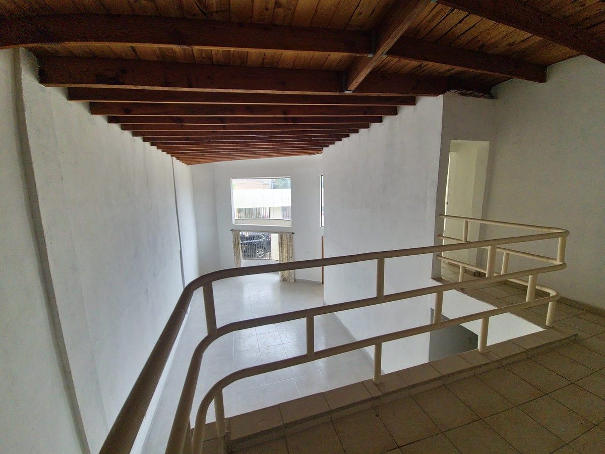 Pasillo en segundo piso, foto 17 de 33