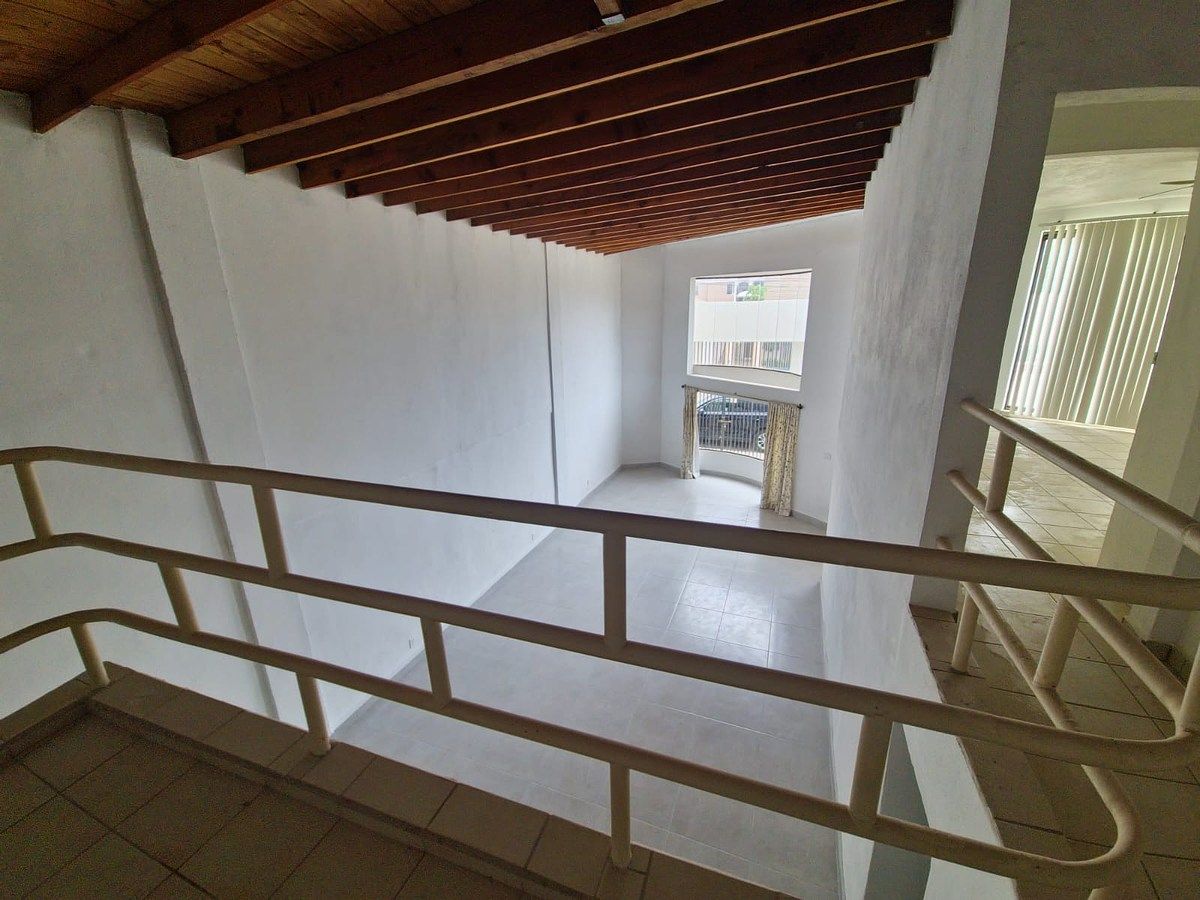 Pasillo en segundo piso, foto 18 de 33