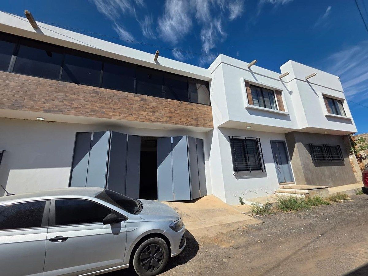 House in La Escondida, Tequila, photo 2 of 19