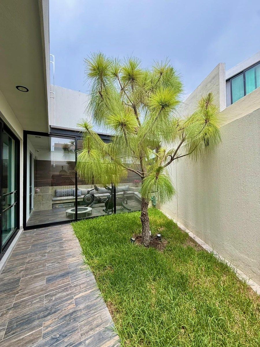 Casa en Venta en Catara Residencial con 4 recamaras, foto 1 de 24