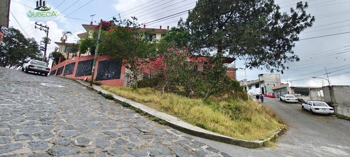 Terreno en venta Av.Acueducto, photo 1 of 1
