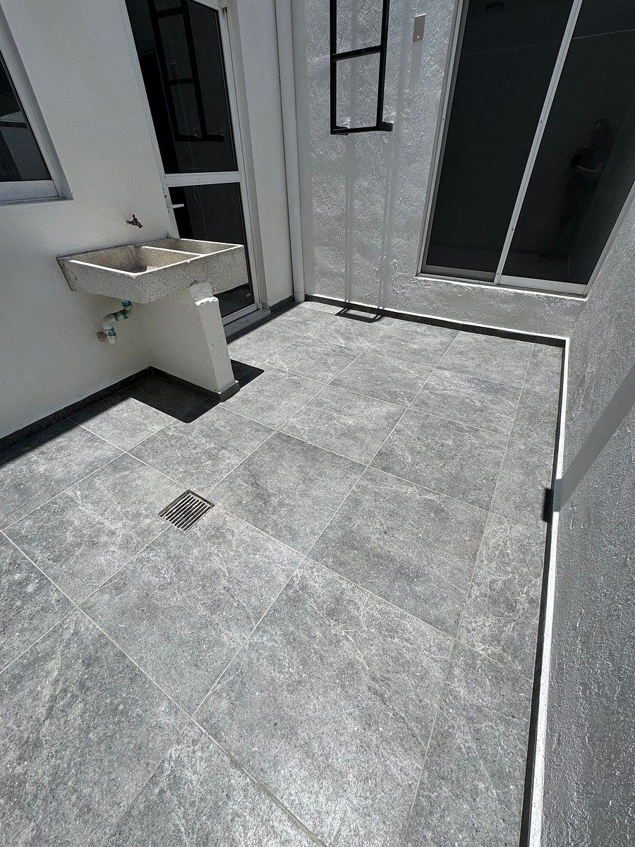 19 de 46: Patio y lavadero