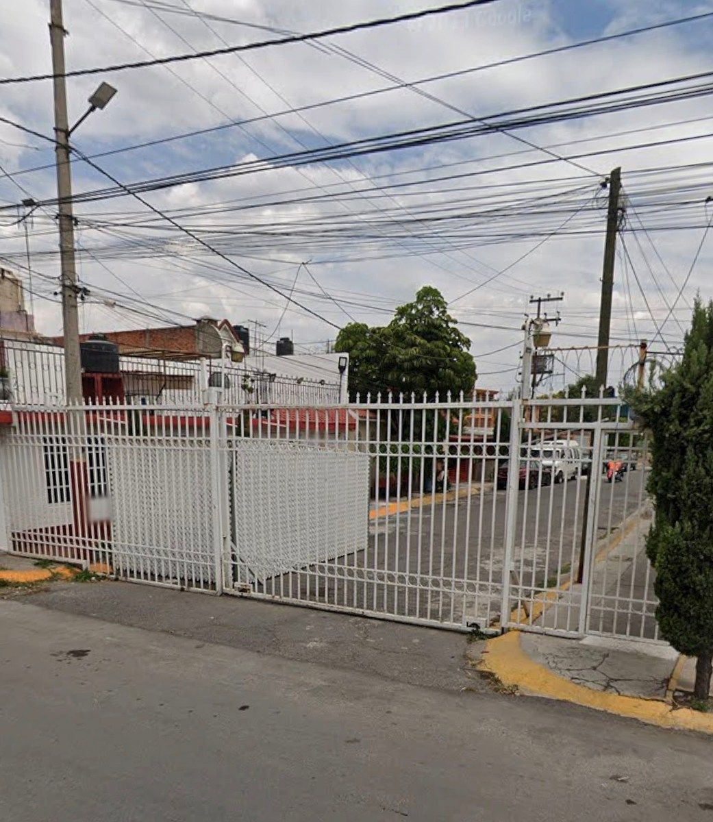 Casa à venda em Izcalli Jardines, Ecatepec, Estado do México, foto 1 de 1