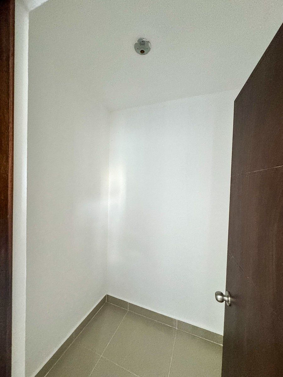 Apartamento en Colinas del Arroyo II, Santo Domingo Norte, foto 5 de 16