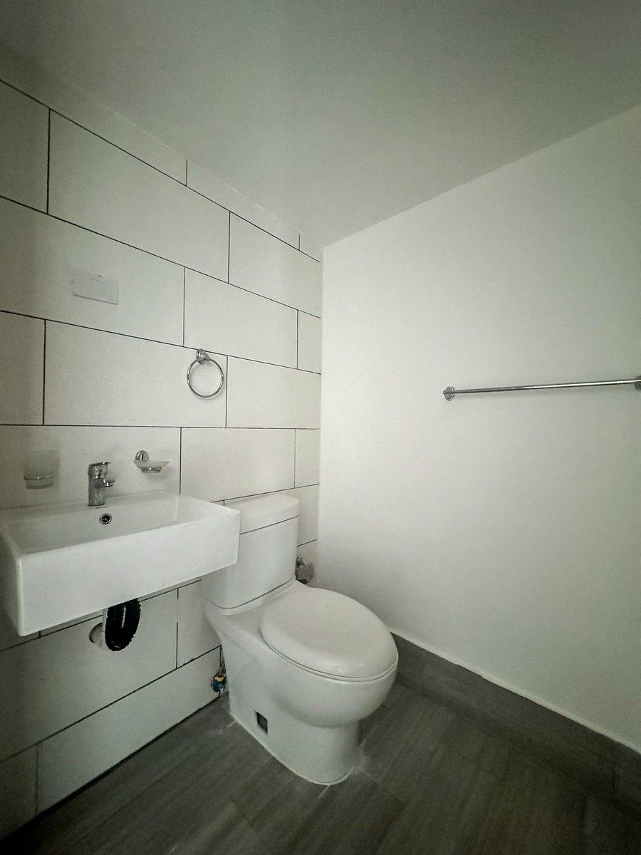 Apartamento en Colinas del Arroyo II, Santo Domingo Norte, foto 7 de 16