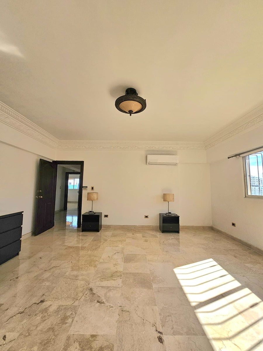 Penthouse en Ensanche Serrallés, Santo Domingo Centro (Distrito Nacional), foto 15 de 31