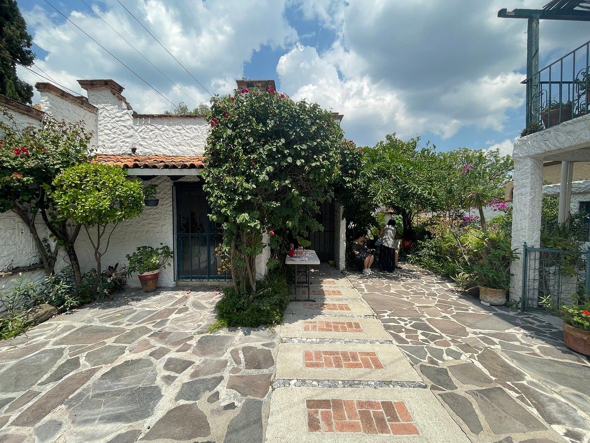 House in Villa de los Frailes, San Miguel de Allende, photo 3 of 45