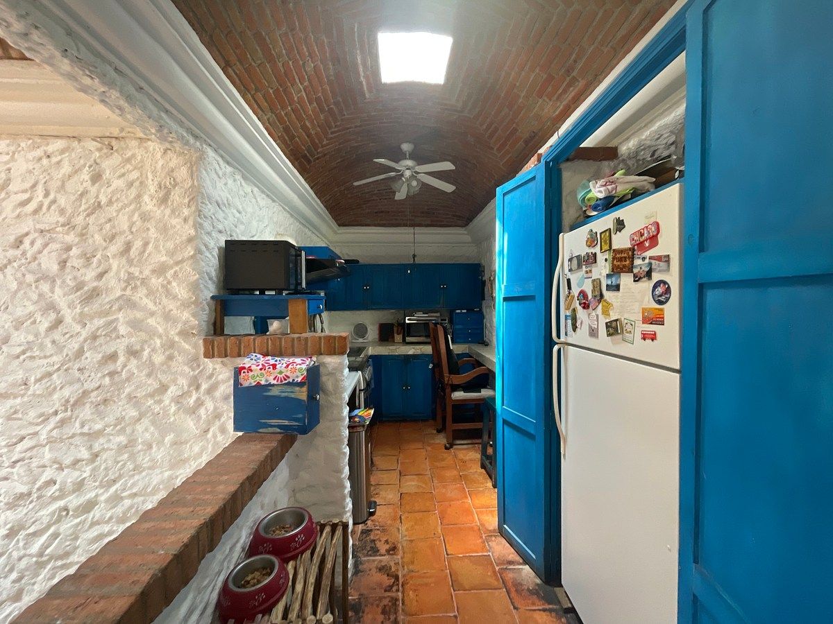 House in Villa de los Frailes, San Miguel de Allende, photo 8 of 45
