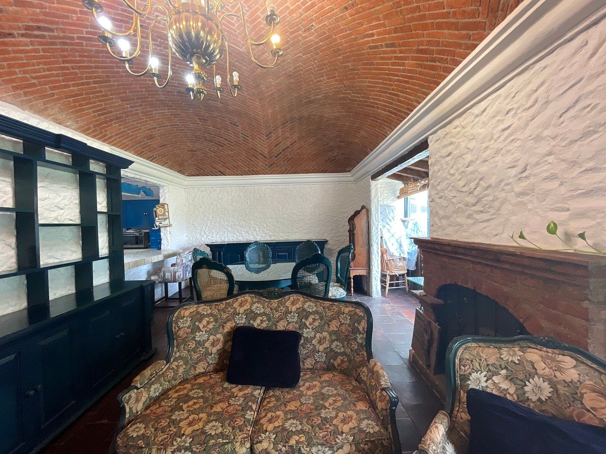 House in Villa de los Frailes, San Miguel de Allende, photo 12 of 45