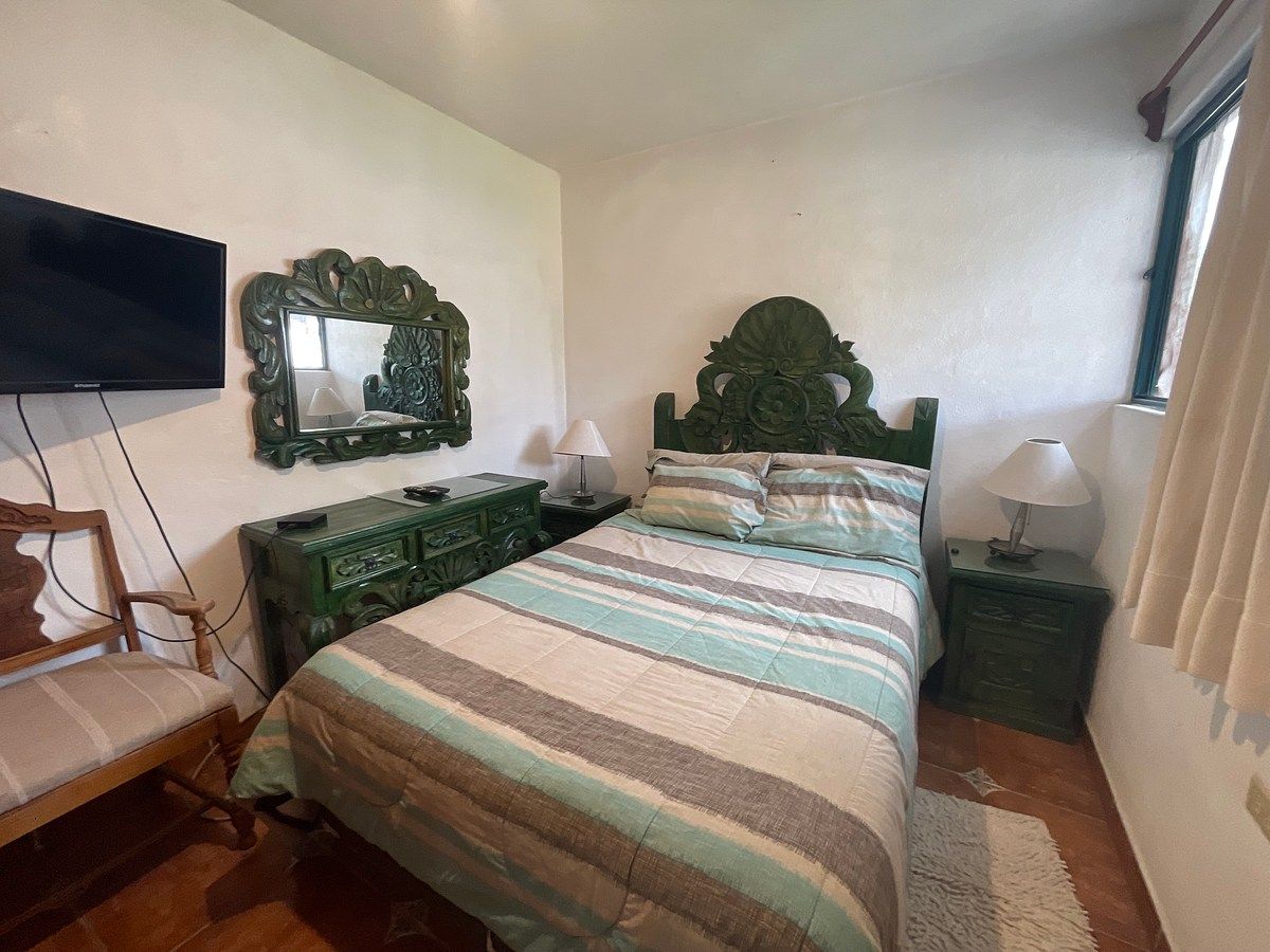 House in Villa de los Frailes, San Miguel de Allende, photo 37 of 45