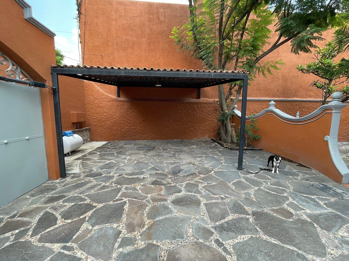 House in Villa de los Frailes, San Miguel de Allende, photo 5 of 50