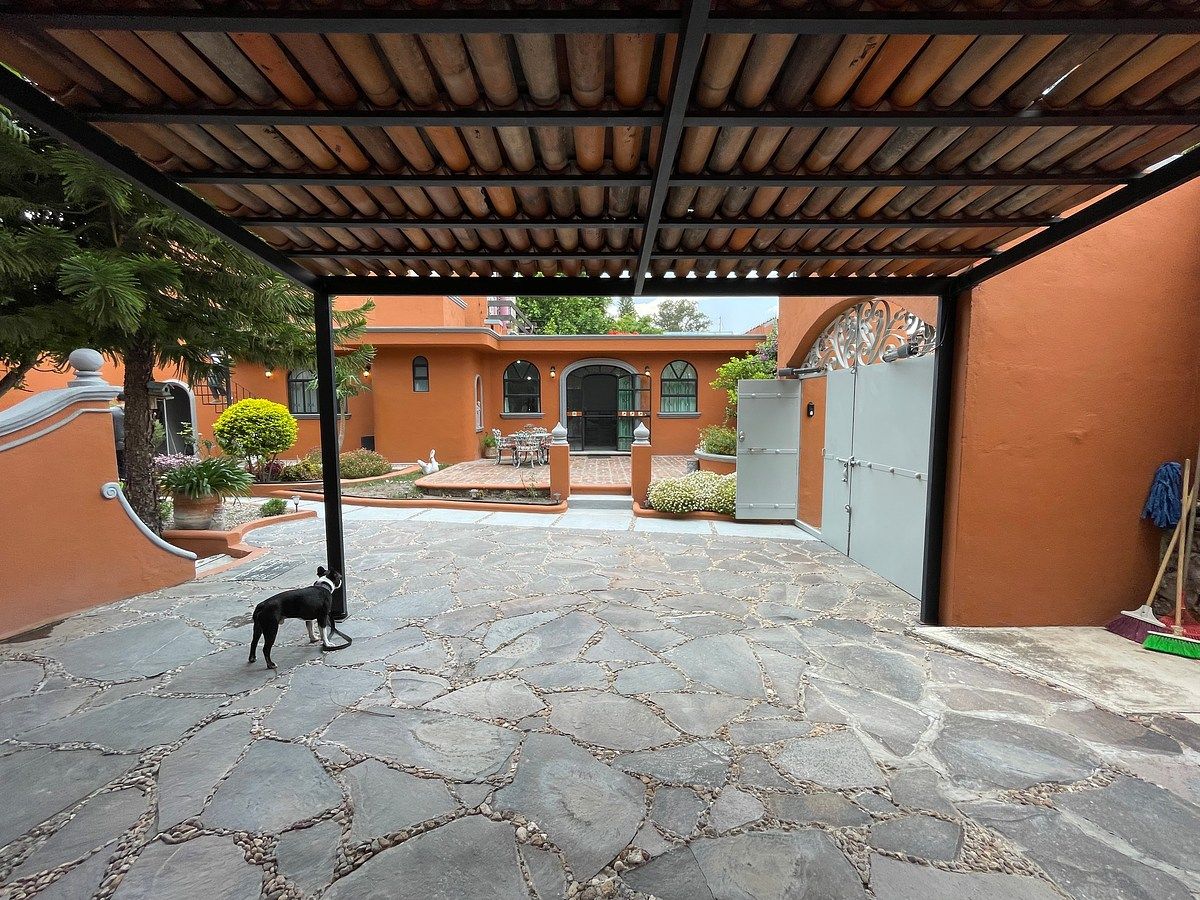 House in Villa de los Frailes, San Miguel de Allende, photo 6 of 50