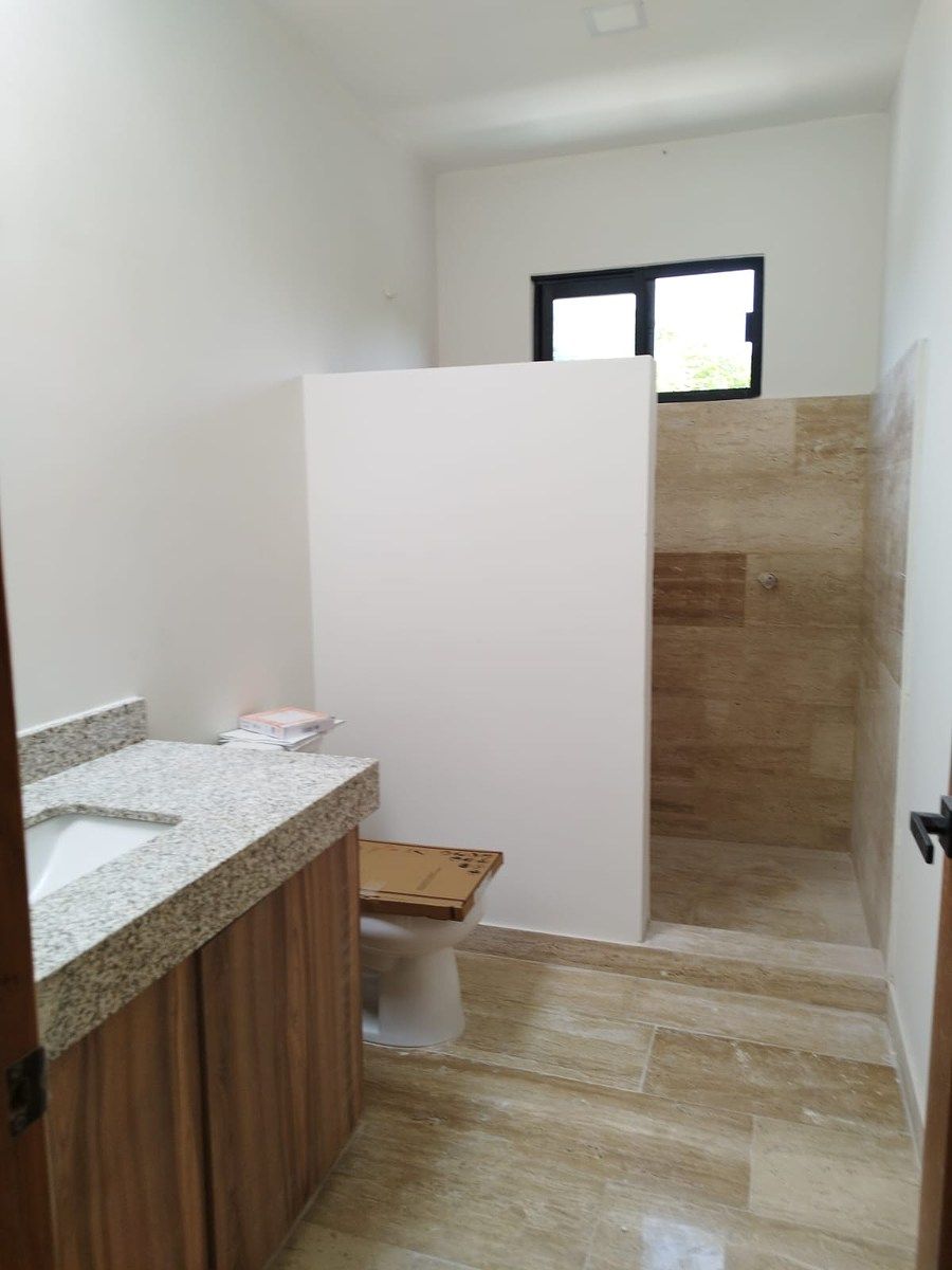 House in Gated Community in Yucatán Country Club, Mérida, photo 9 of 23