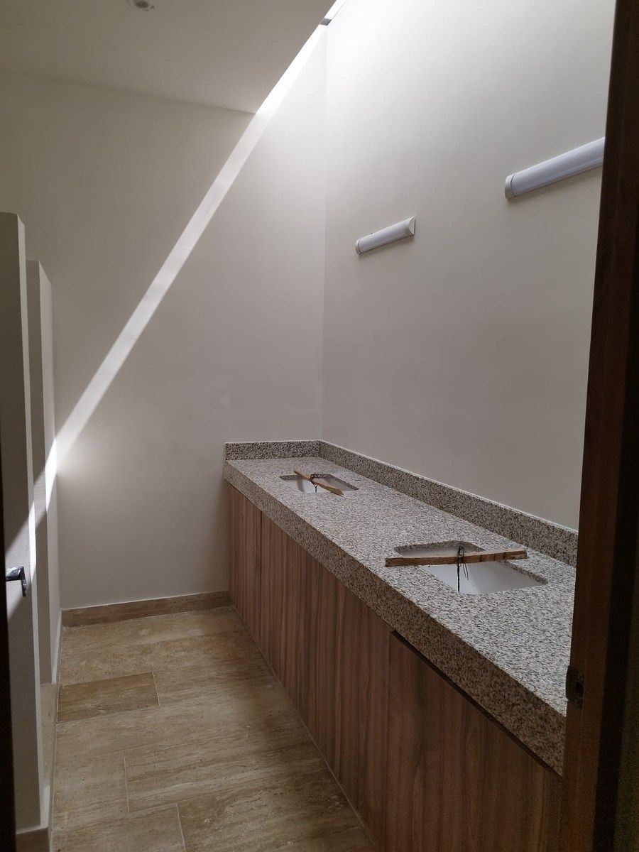 House in Gated Community in Yucatán Country Club, Mérida, photo 11 of 23