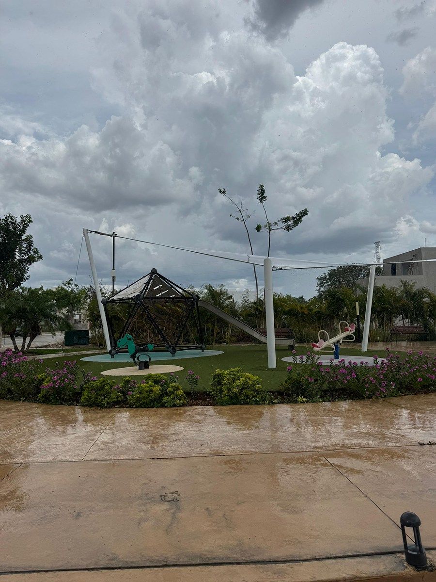 House in Gated Community in Yucatán Country Club, Mérida, photo 22 of 23
