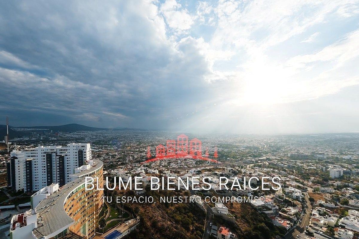Apartment in El Campanario, Querétaro, photo 2 of 16