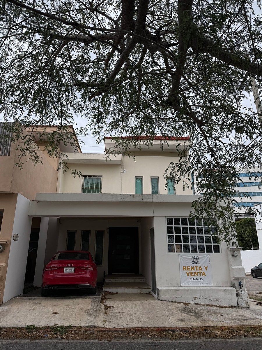 OPORTUNIDAD EN MONTECRISTO | Casa con jacuzzi en esquina en el norte de Mérida, foto 1 de 26