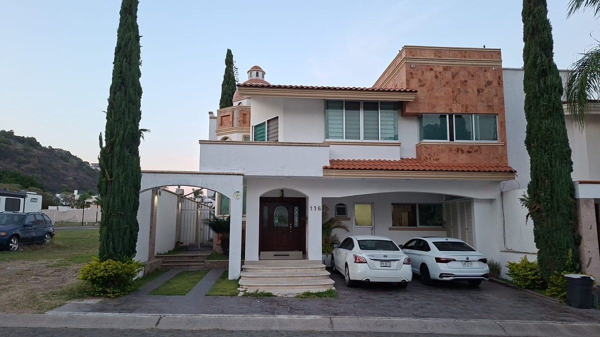 Residence in San José del Tajo, photo 1 of 28