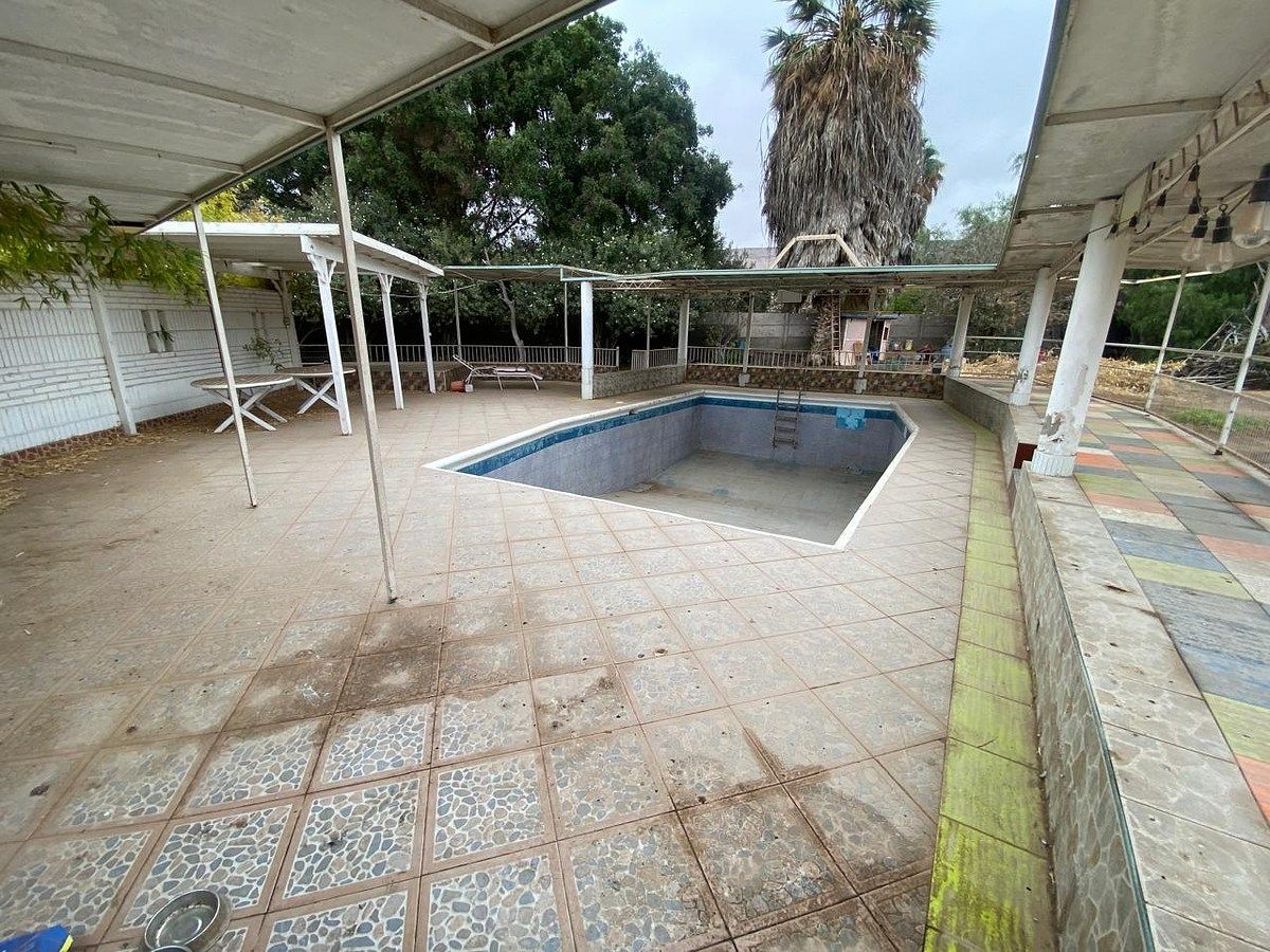 área piscina con cierre, foto 7 de 18