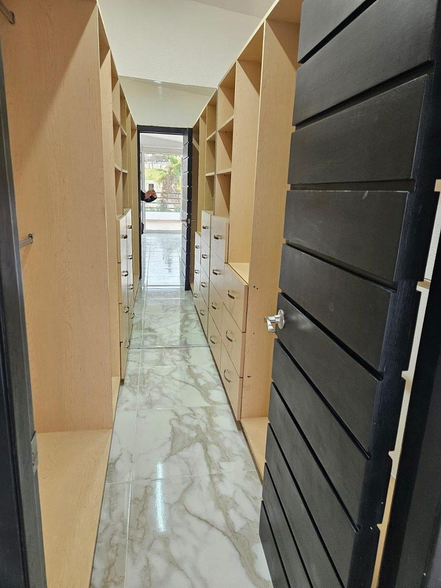 Vestidor recamara principal, foto 7 de 23