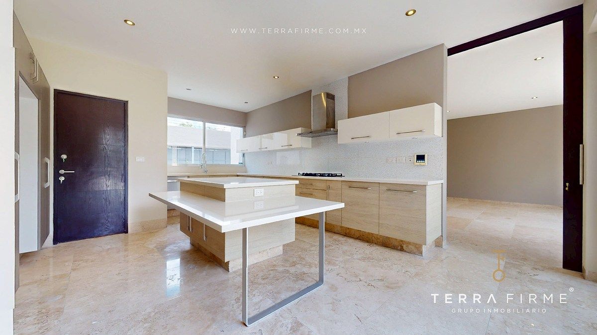 House in Gated Community in Jurica, Querétaro, photo 8 of 33