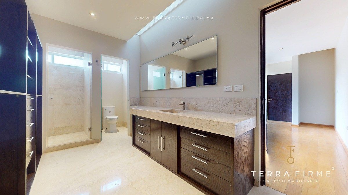 House in Gated Community in Jurica, Querétaro, photo 30 of 33