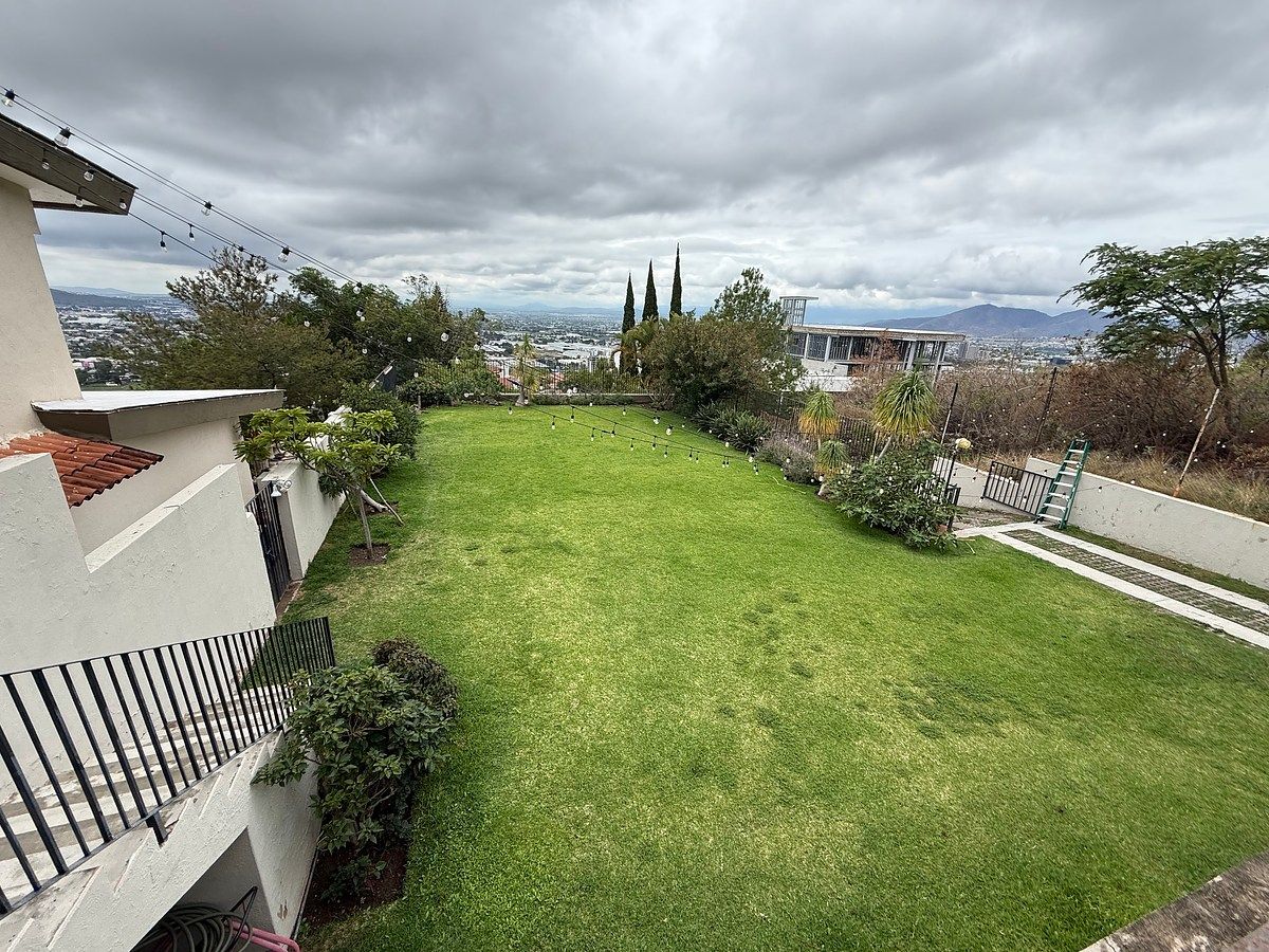 TERRENO EL PALOMAR PANORAMICO OPORTUNIDAD MUROS DE CONTENCION YA CONSTRUIDOS, foto 1 de 13