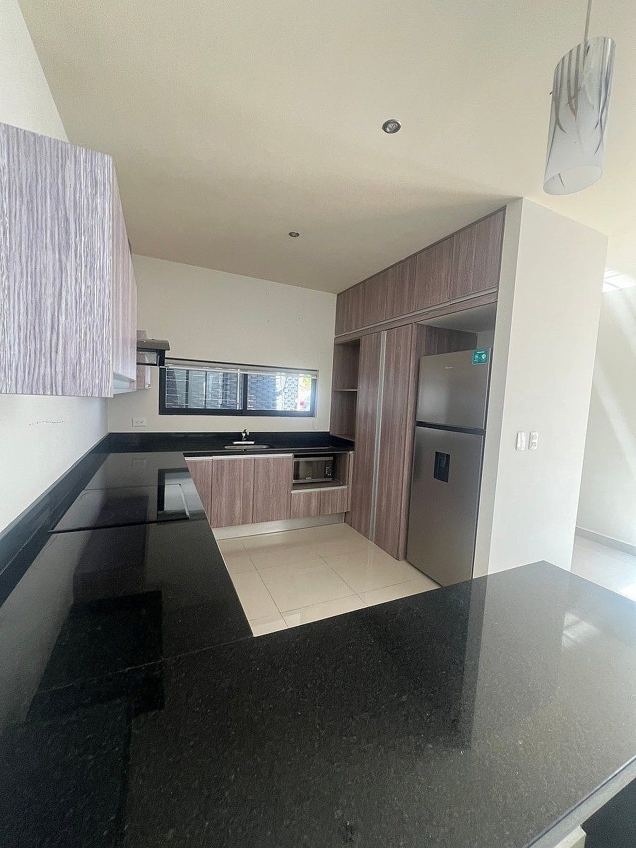 Casa em Sodzil Norte, Mérida, foto 2 de 30