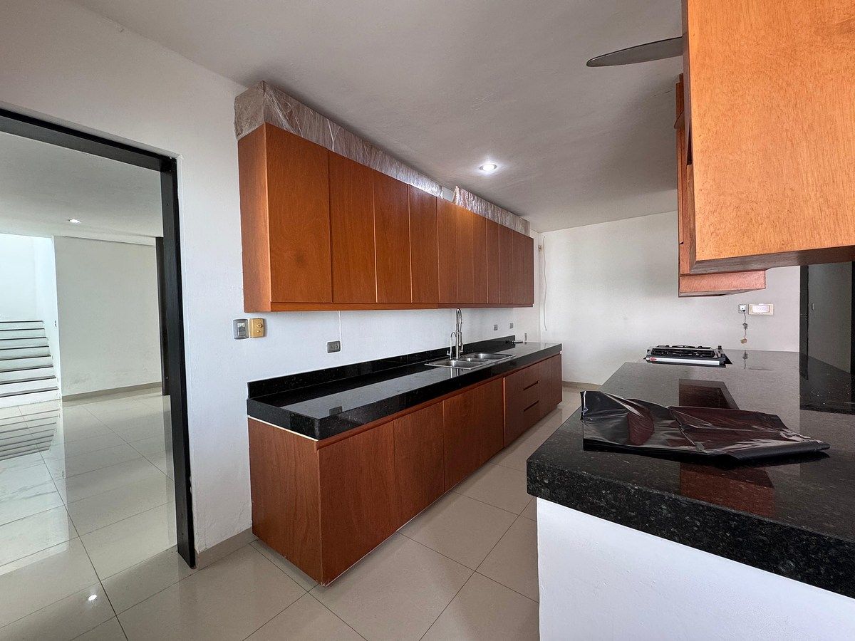 House in Montebello, Mérida, photo 22 of 44