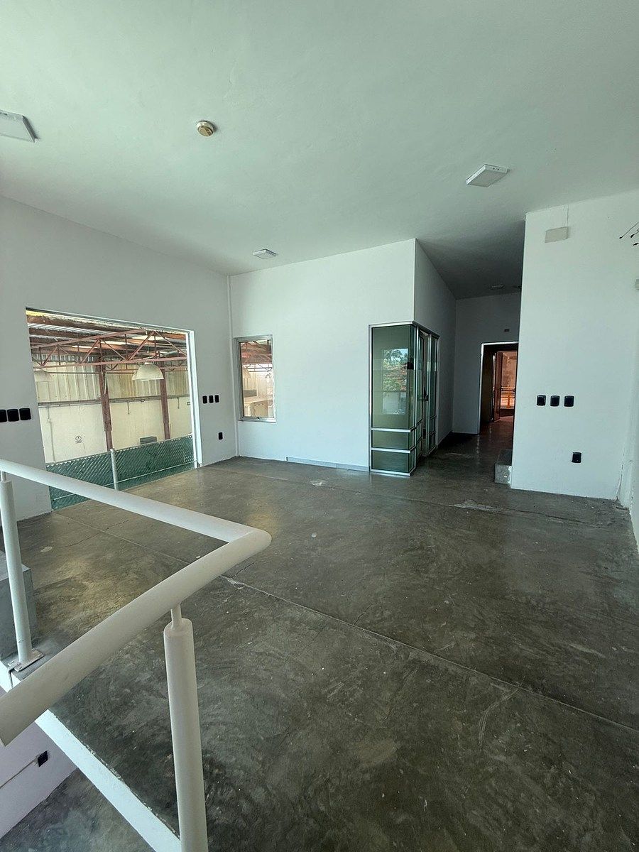 Office in Pallas, Carmen, photo 12 of 19