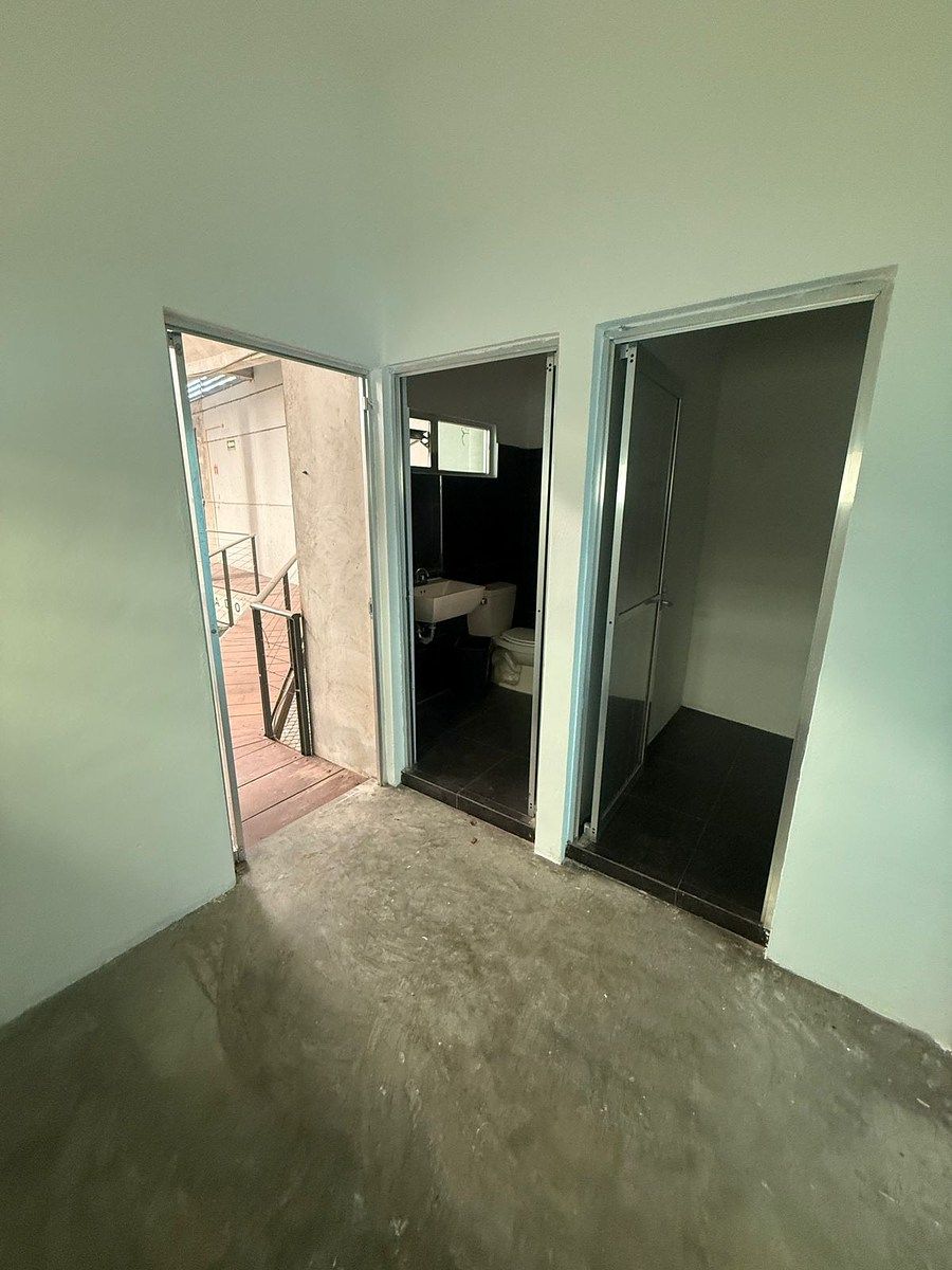 Office in Pallas, Carmen, photo 16 of 19