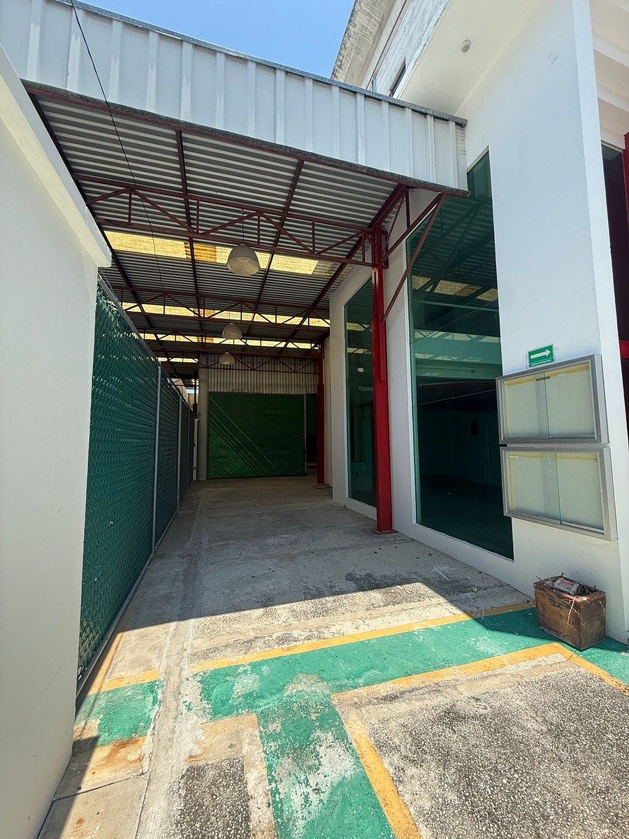 Office in Pallas, Carmen, photo 3 of 19