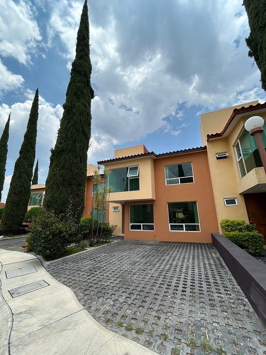 Venta Casa en Juriquilla Fraccionamiento con solo 10 casas, foto 1 de 29