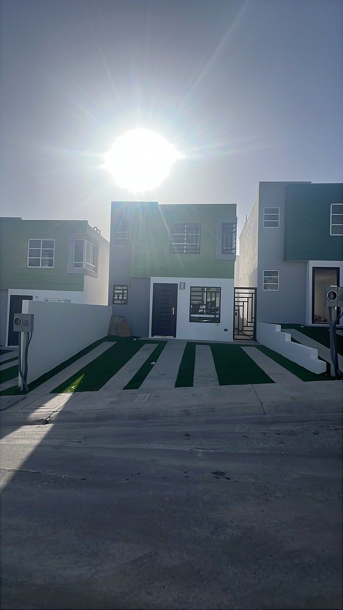 FACHADA CASA, foto 1 de 18