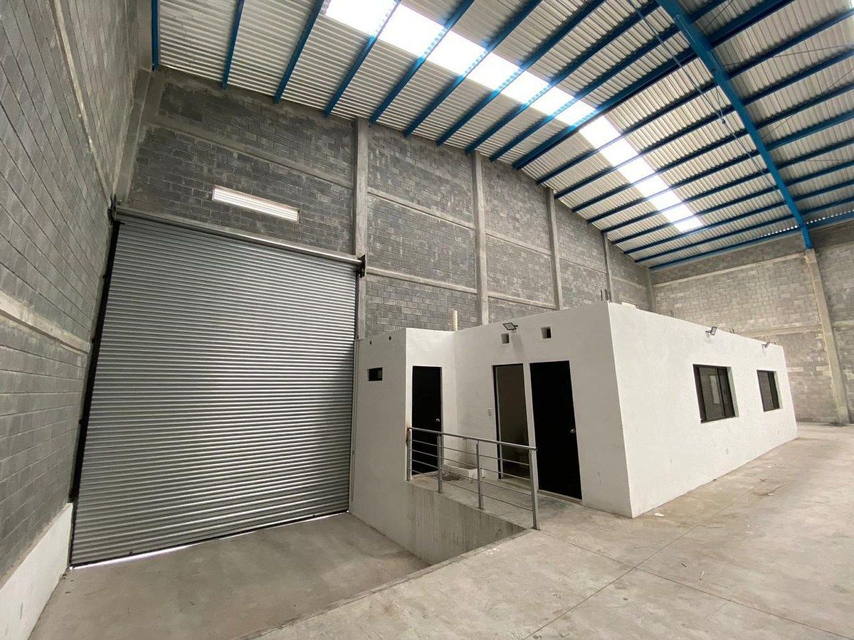 Industrial Warehouse in Regio Parque Industrial Santa Catarina, Santa Catarina, photo 3 of 10