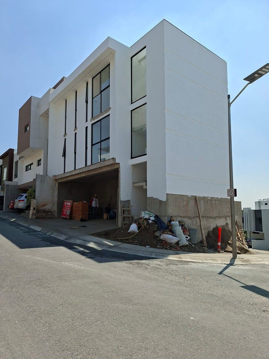 CASA EN LAGO AZUL, LAGO ESMERALDA, EN VENTA, foto 1 de 7