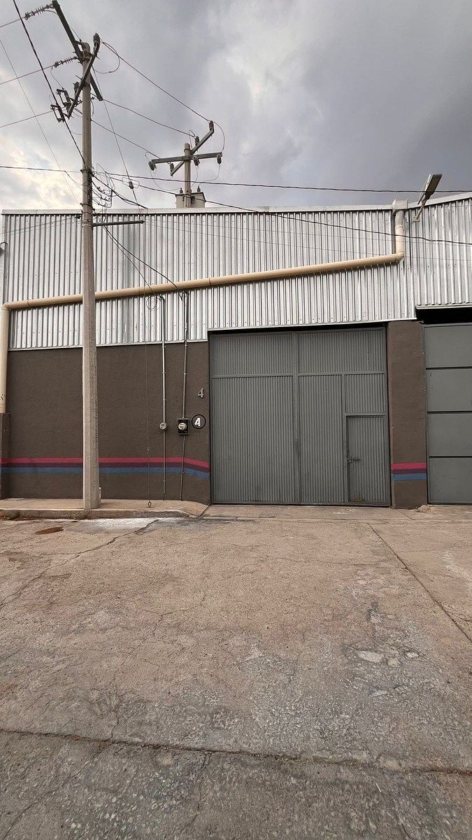 BODEGA COMERCIAL EN RENTA EN SAN JOSE EL ALTO QUERETARO, foto 1 de 6