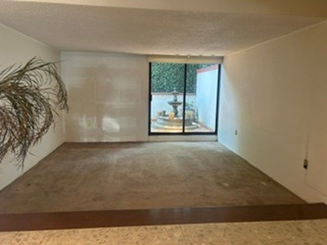 VENTA CASA EN LAS AGUILAS, foto 1 de 7